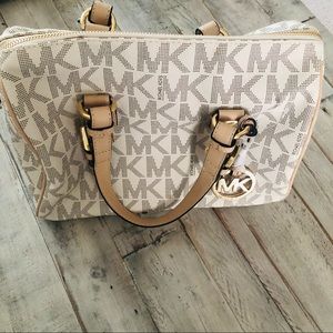 Michael Kors Grayson Vanilla MD Satchel and Wallet